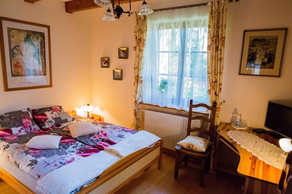 Willa Nad Popradem Bed & Breakfast Piwniczna-Zdroj Eksteriør bilde